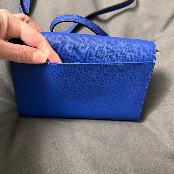 Michael Kors crossbody purse - Picture 5 of 8